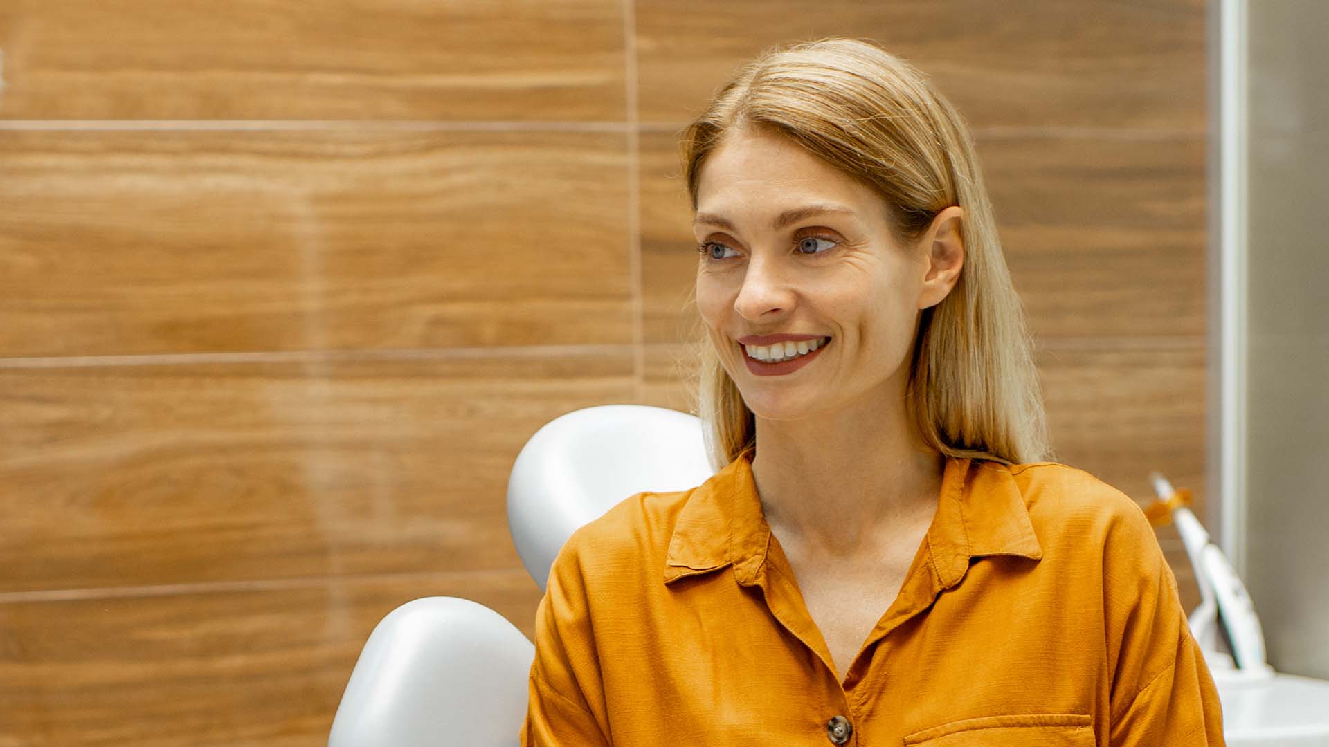woman at her free orthodontic consultation